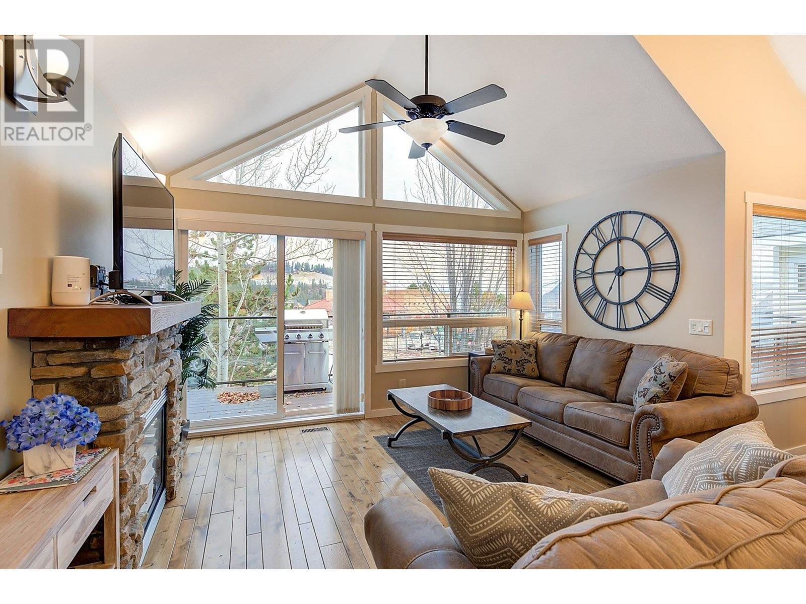 Property at 6823 Madrid Way image 5