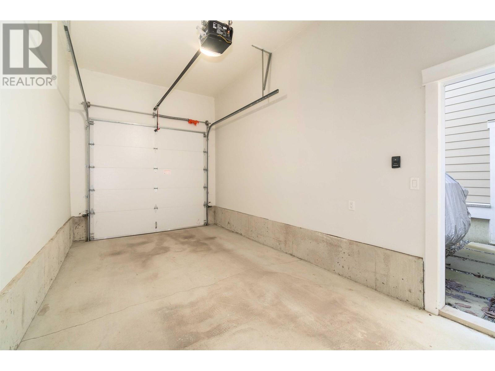 Listing Picture 30 of 30 : 5665 KILLARNEY STREET, Vancouver / 溫哥華 - 魯藝地產 Yvonne Lu Group - MLS Medallion Club Member