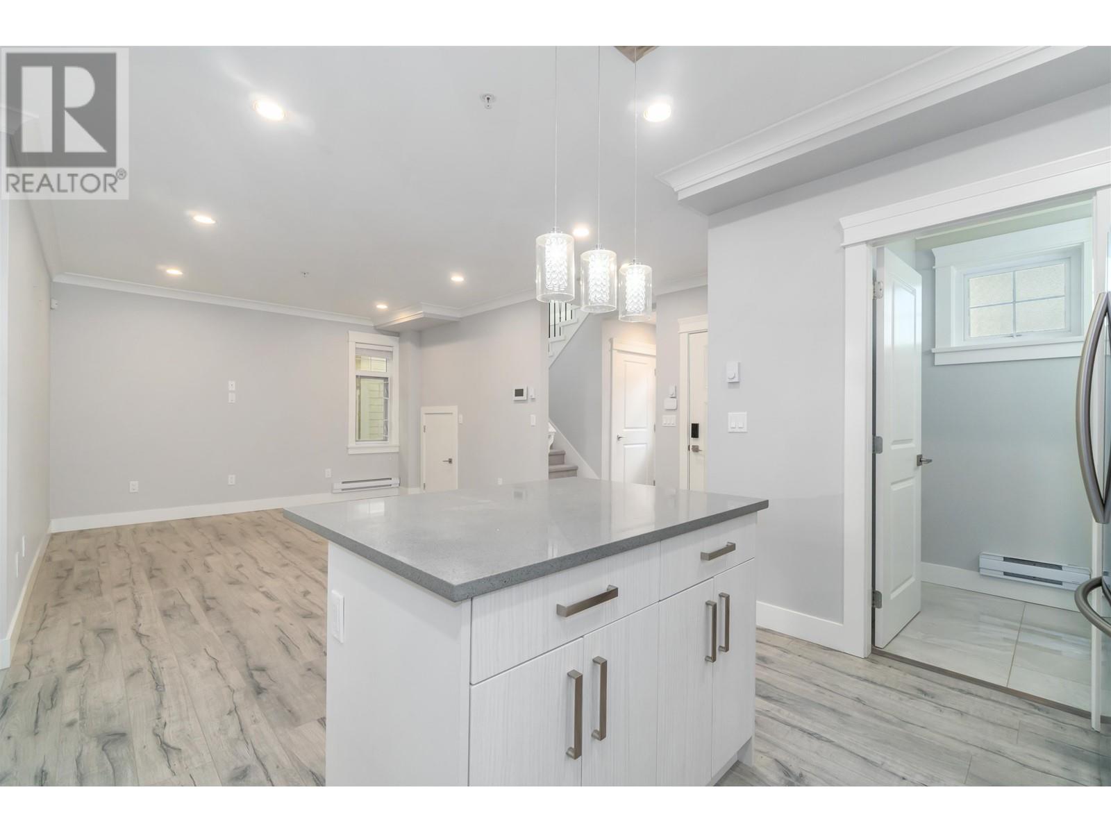 Listing Picture 11 of 30 : 5665 KILLARNEY STREET, Vancouver / 溫哥華 - 魯藝地產 Yvonne Lu Group - MLS Medallion Club Member