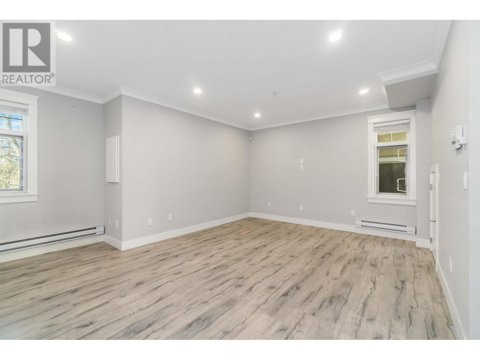 Listing Picture 5 of 30 : 5665 KILLARNEY STREET, Vancouver / 溫哥華 - 魯藝地產 Yvonne Lu Group - MLS Medallion Club Member