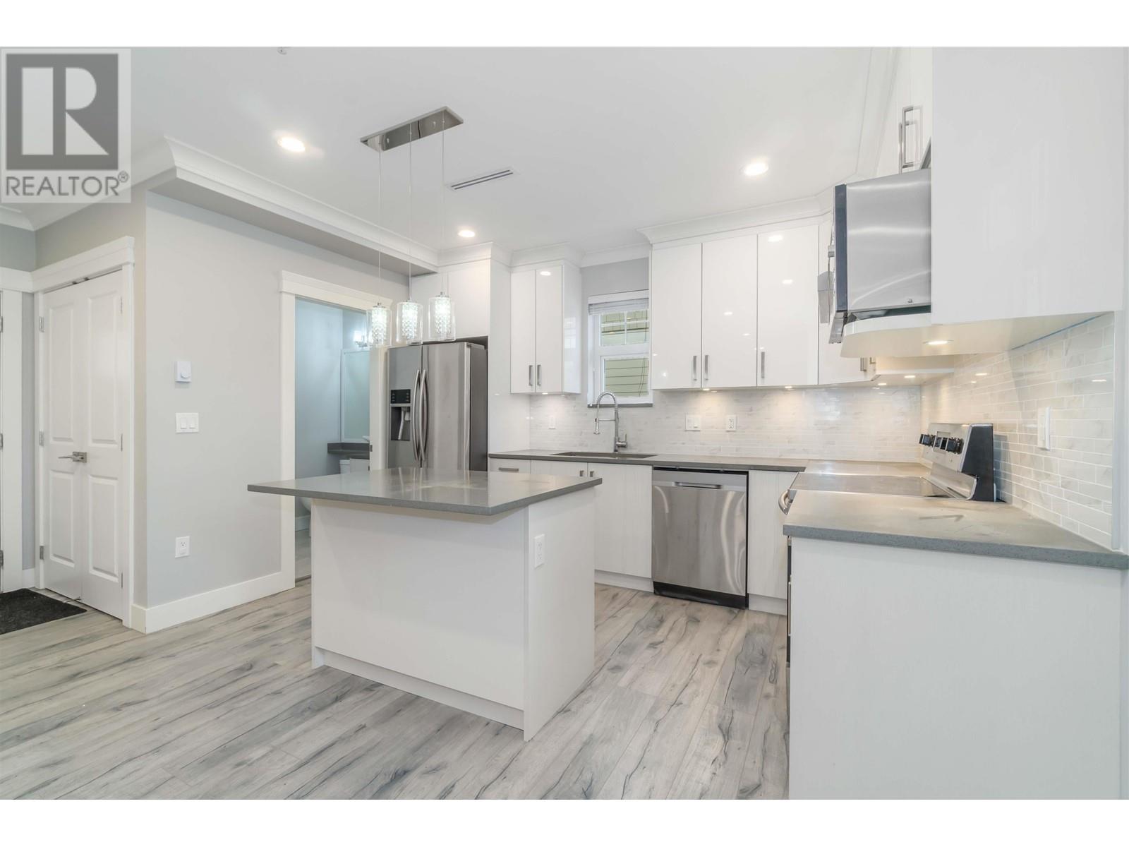 Listing Picture 9 of 30 : 5665 KILLARNEY STREET, Vancouver / 溫哥華 - 魯藝地產 Yvonne Lu Group - MLS Medallion Club Member