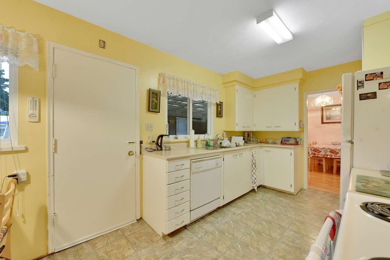 11102 135a Street, Surrey, British Columbia  V3R 3A4 - Photo 12 - R2955492
