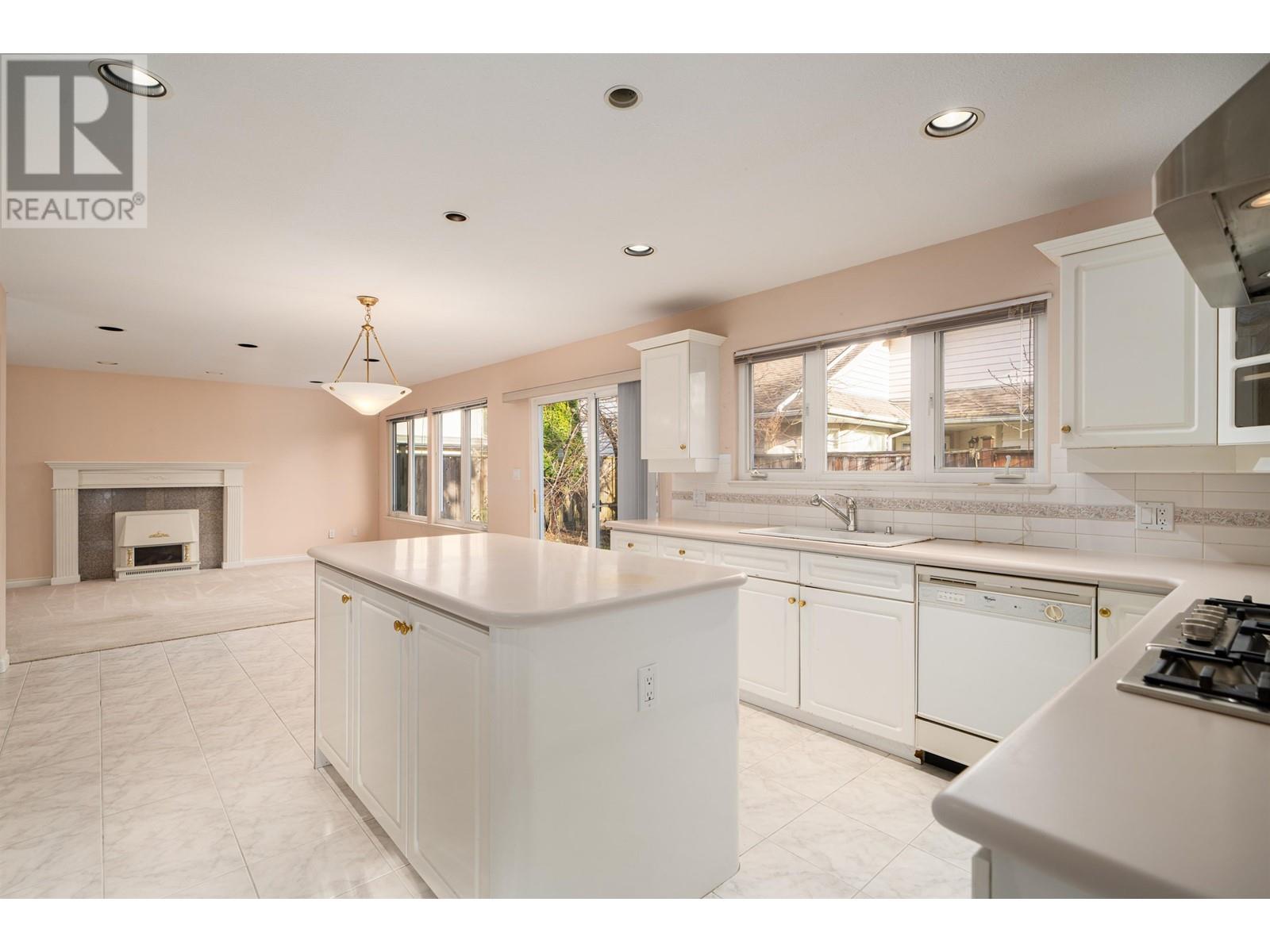 5411 Floyd Avenue, Richmond, British Columbia  V7E 5M9 - Photo 15 - R2954883