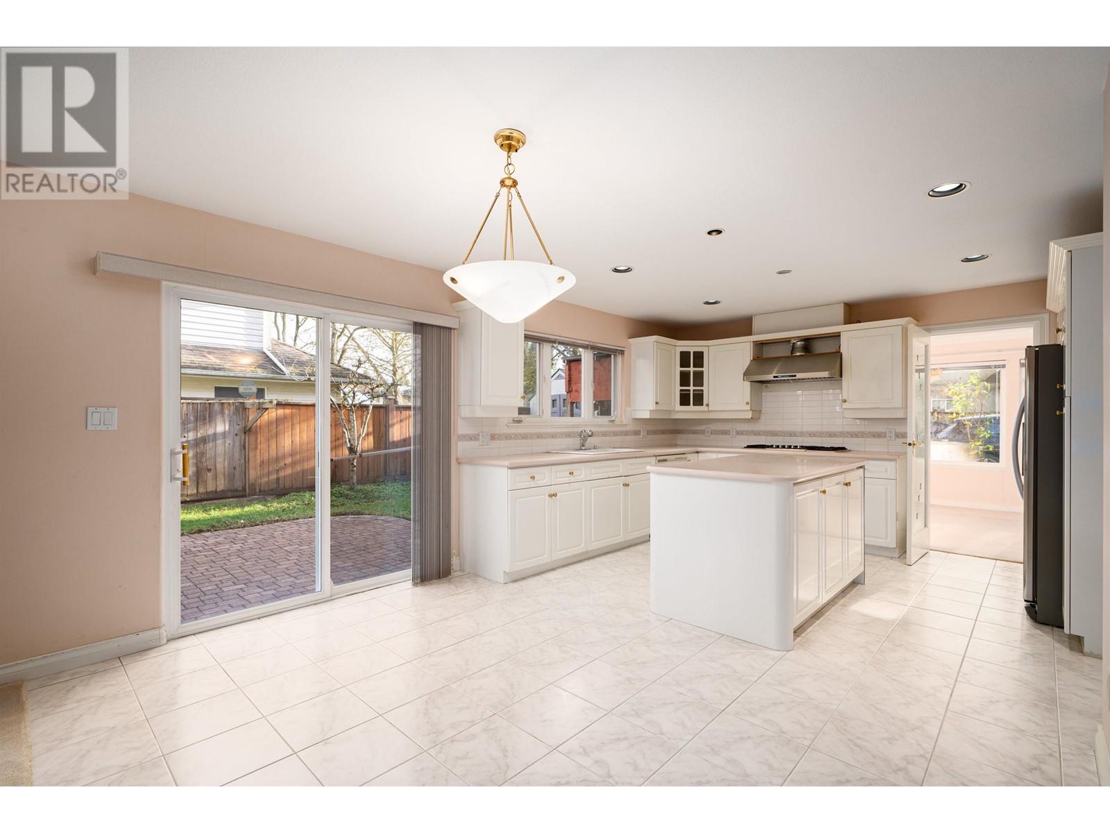 5411 Floyd Avenue, Richmond, British Columbia  V7E 5M9 - Photo 10 - R2954883