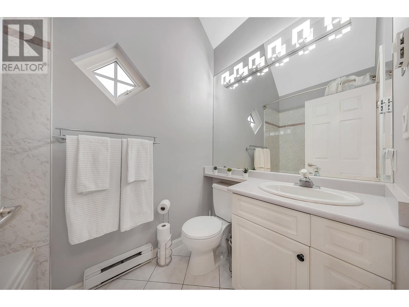 517 St. Andrews Avenue, North Vancouver, British Columbia  V7L 4W2 - Photo 25 - R2955934