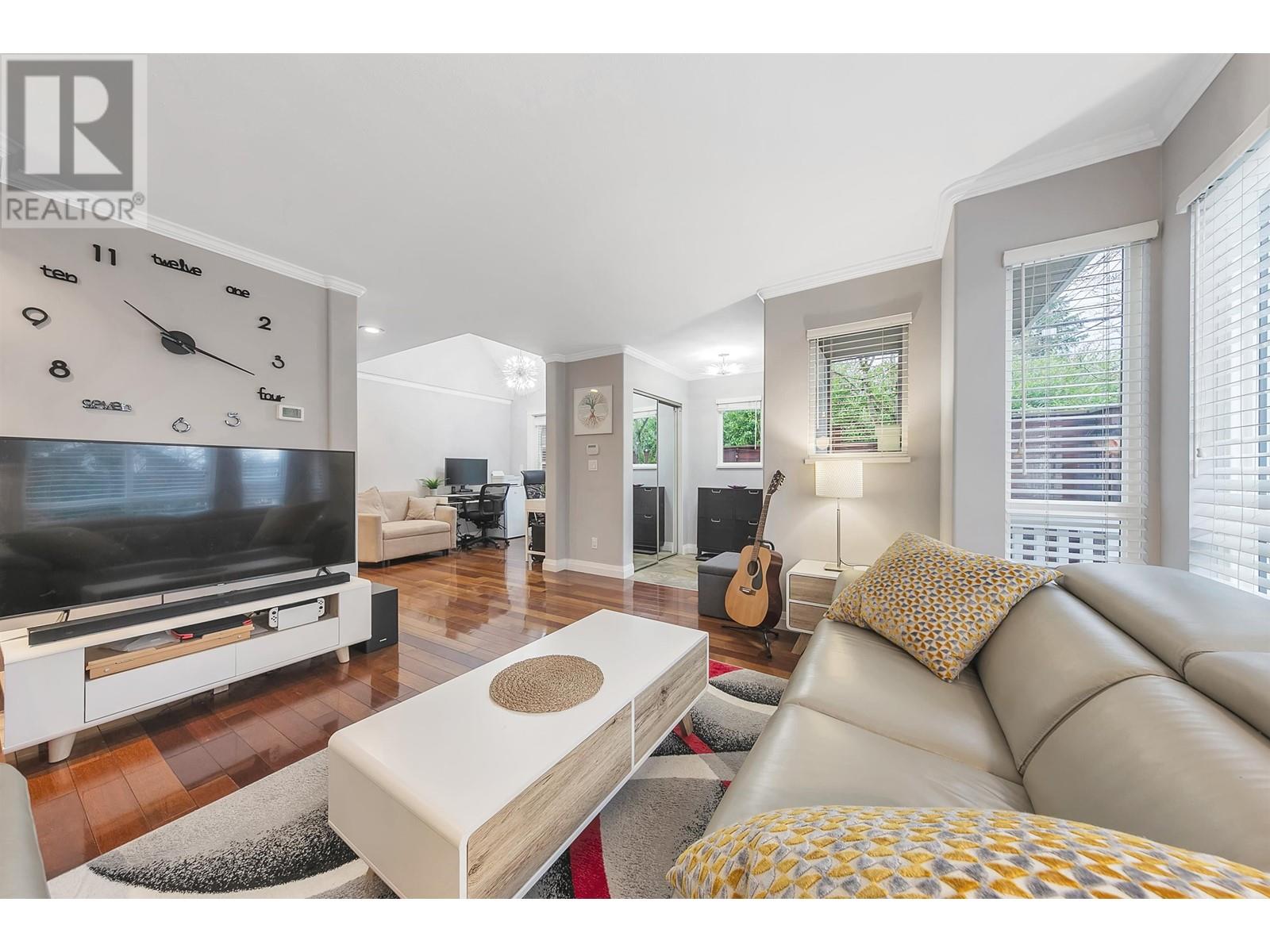 517 St. Andrews Avenue, North Vancouver, British Columbia  V7L 4W2 - Photo 7 - R2955934