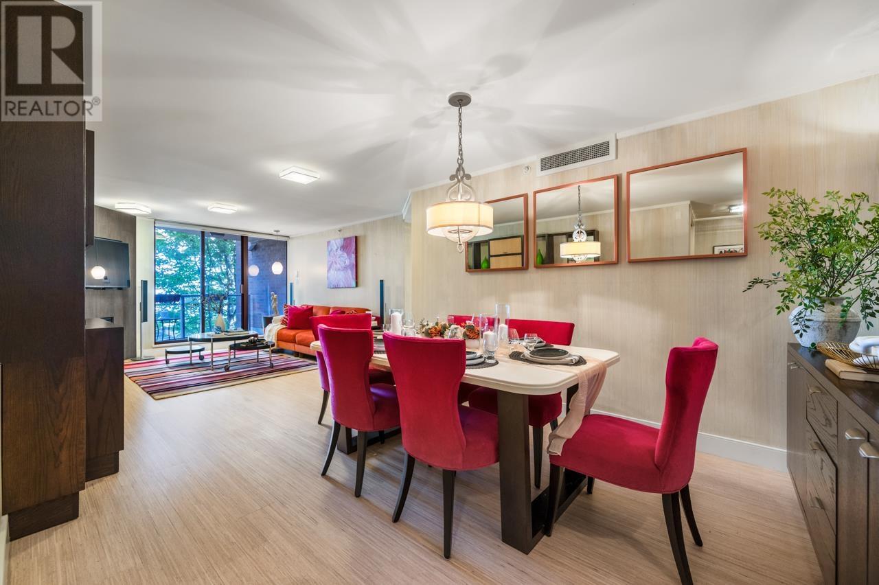 Listing Picture 2 of 20 : 306 1575 W 10TH AVENUE, Vancouver / 溫哥華 - 魯藝地產 Yvonne Lu Group - MLS Medallion Club Member