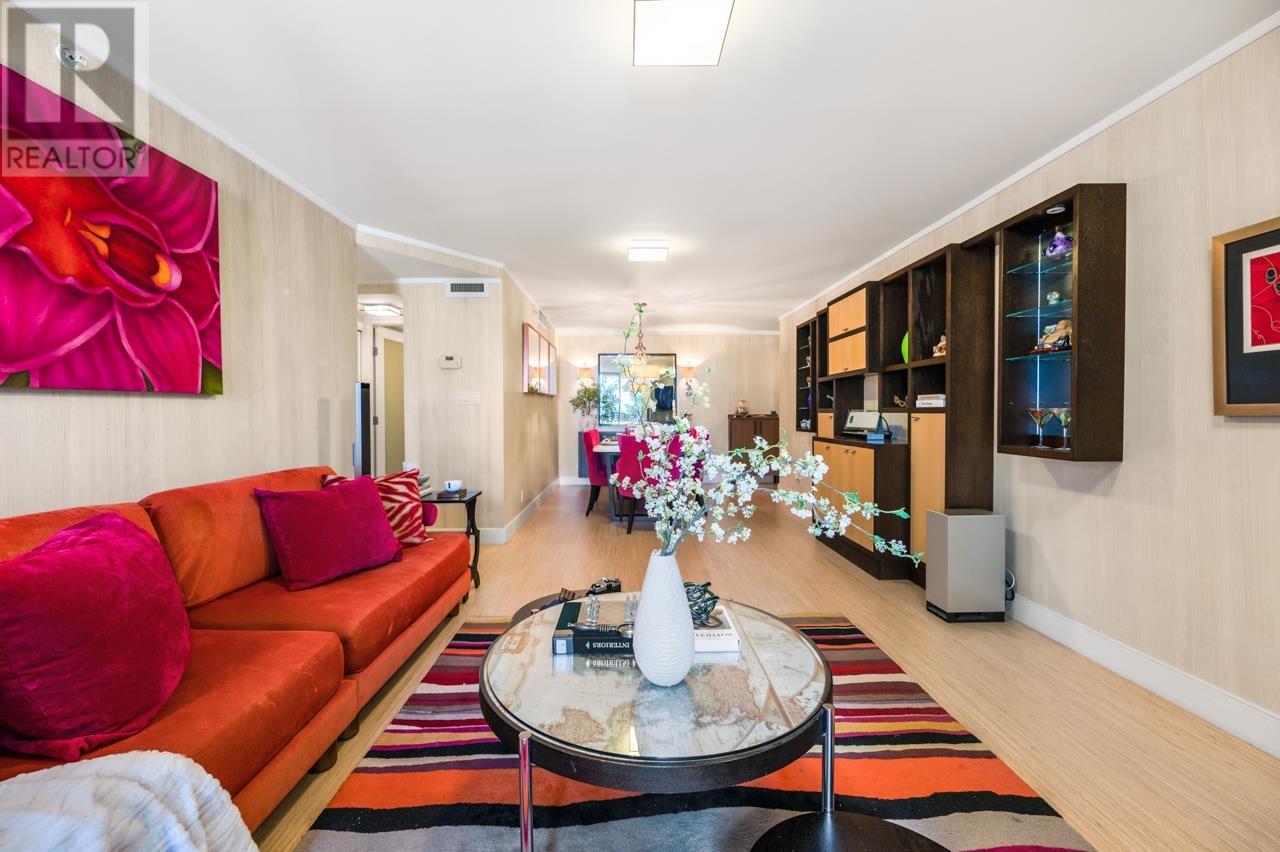 Listing Picture 6 of 20 : 306 1575 W 10TH AVENUE, Vancouver / 溫哥華 - 魯藝地產 Yvonne Lu Group - MLS Medallion Club Member