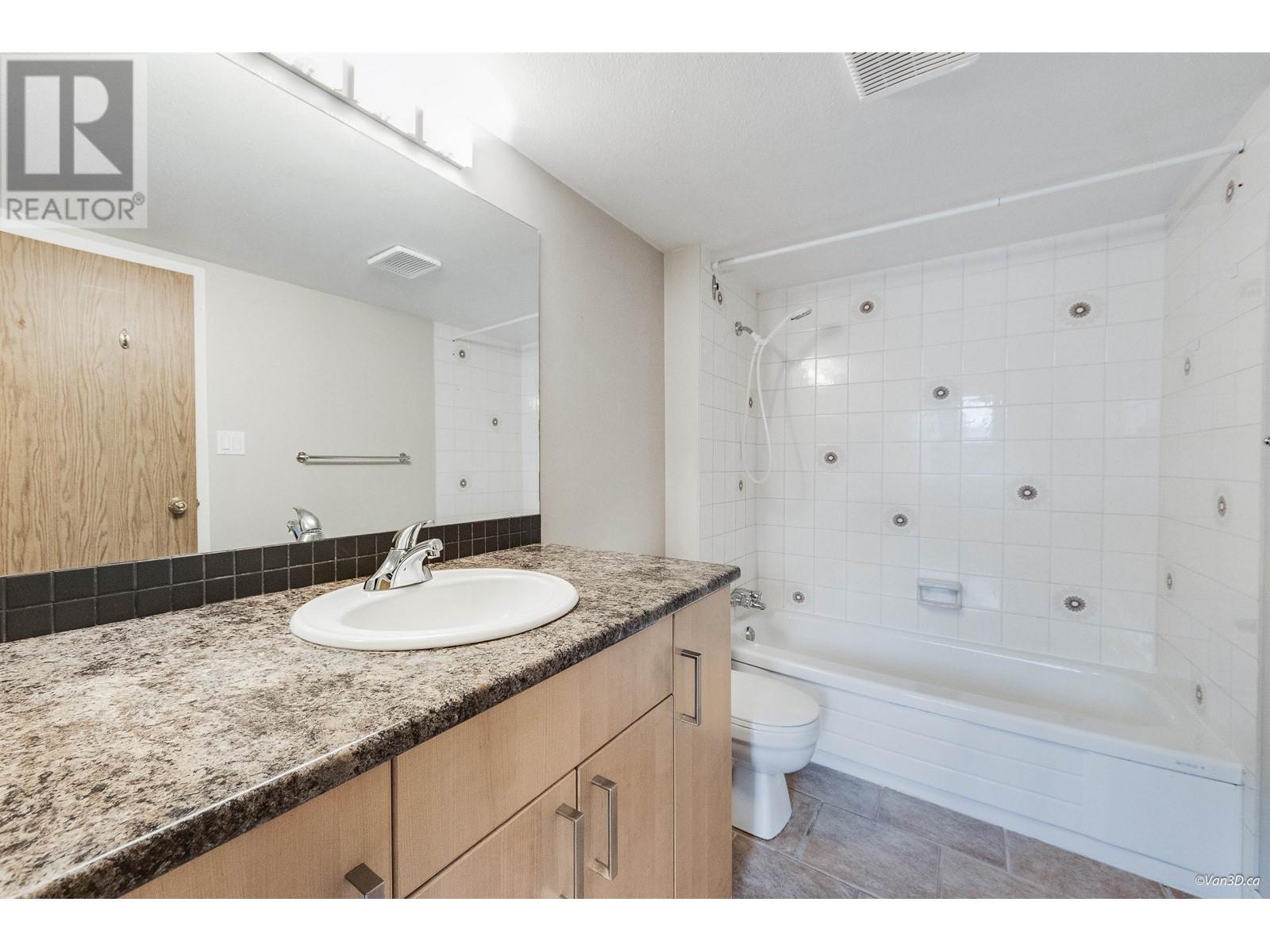309 365 Ginger Drive, New Westminster, British Columbia  V3L 5L5 - Photo 11 - R2955940