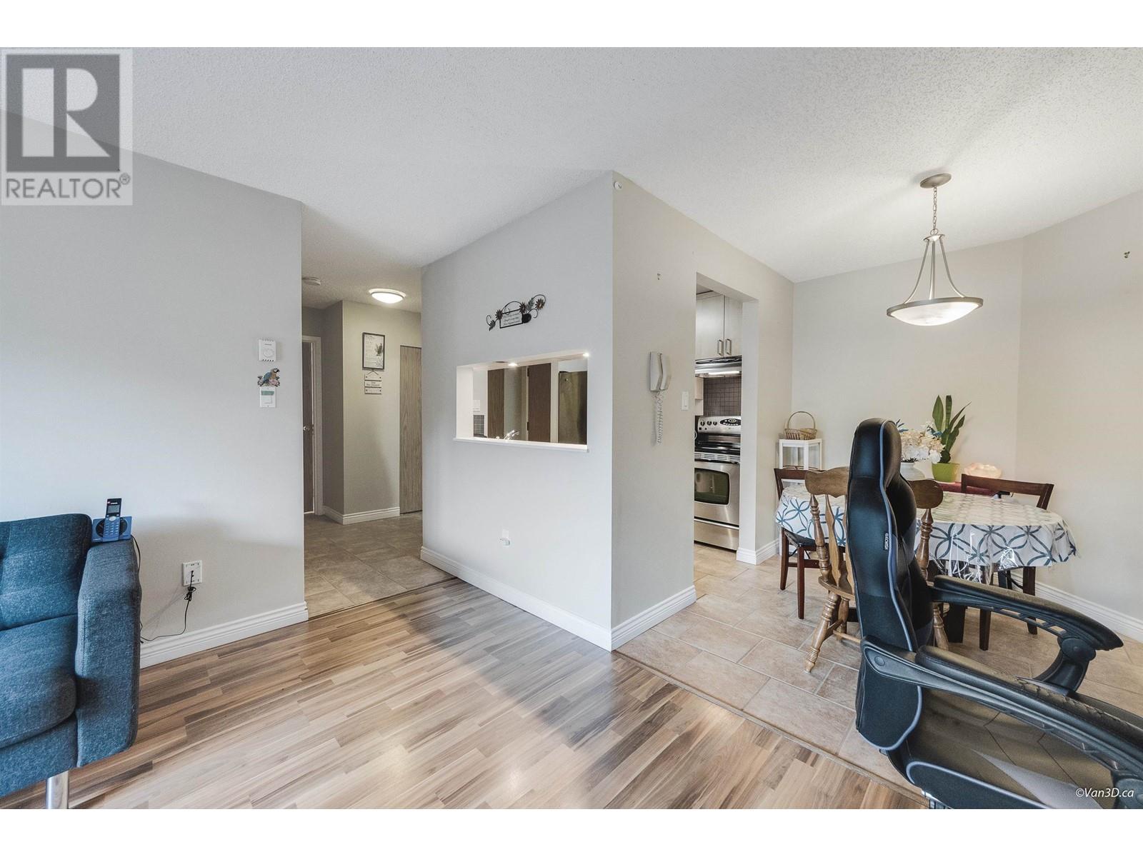 309 365 Ginger Drive, New Westminster, British Columbia  V3L 5L5 - Photo 5 - R2955940