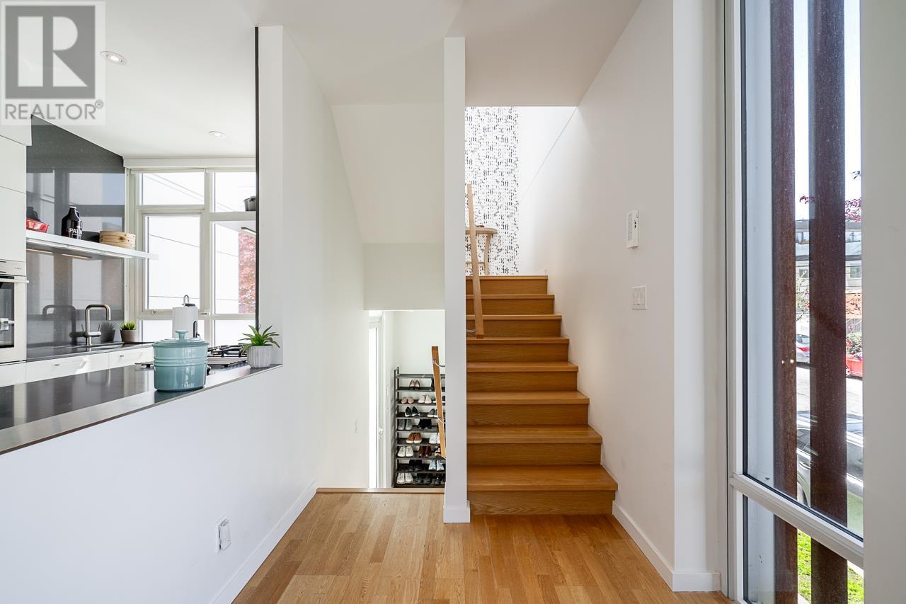 Listing Picture 14 of 37 : 778 W 6TH AVENUE, Vancouver / 溫哥華 - 魯藝地產 Yvonne Lu Group - MLS Medallion Club Member