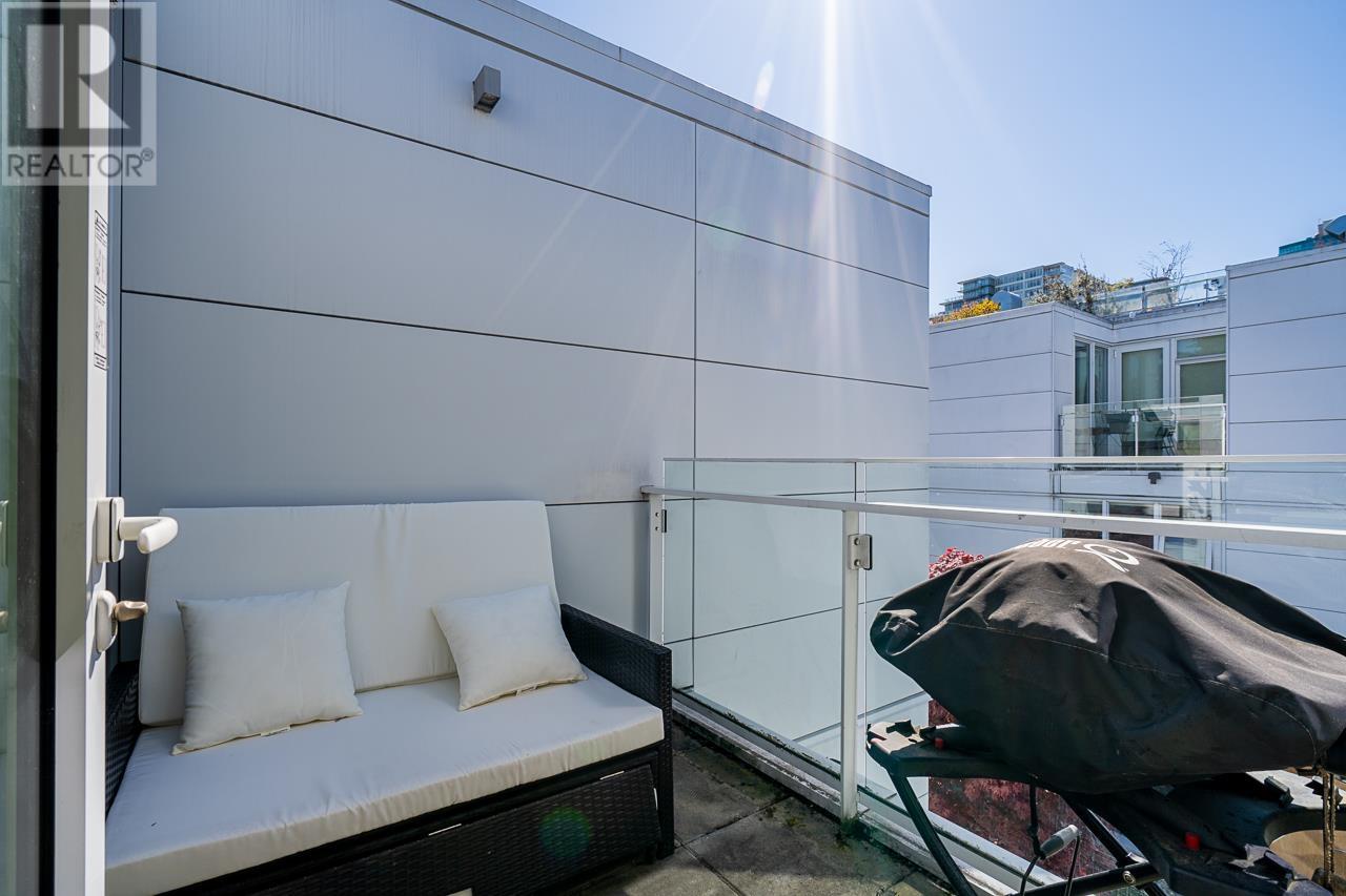 Listing Picture 22 of 37 : 778 W 6TH AVENUE, Vancouver / 溫哥華 - 魯藝地產 Yvonne Lu Group - MLS Medallion Club Member