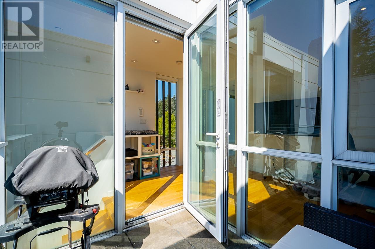 Listing Picture 24 of 37 : 778 W 6TH AVENUE, Vancouver / 溫哥華 - 魯藝地產 Yvonne Lu Group - MLS Medallion Club Member