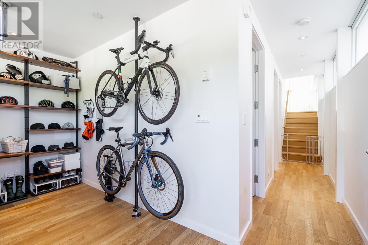 Listing Picture 25 of 37 : 778 W 6TH AVENUE, Vancouver / 溫哥華 - 魯藝地產 Yvonne Lu Group - MLS Medallion Club Member