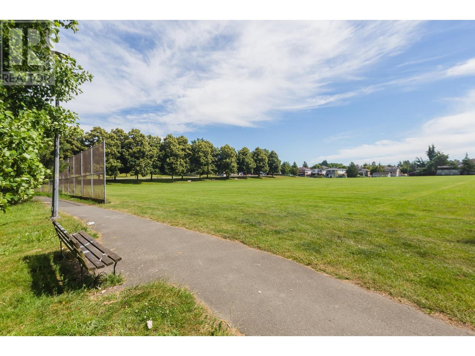 Listing Picture 28 of 33 : 1479 E KING EDWARD AVENUE, Vancouver / 溫哥華 - 魯藝地產 Yvonne Lu Group - MLS Medallion Club Member