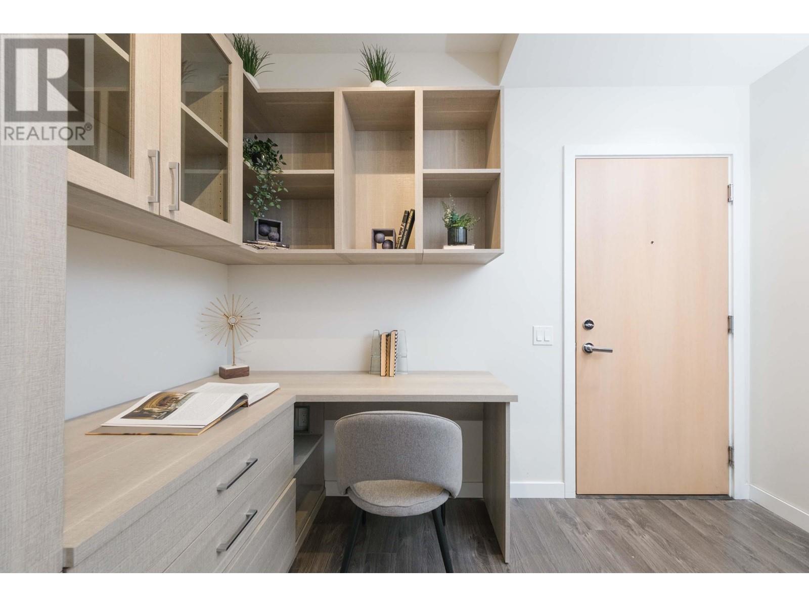201 3873 Cates Landing Way, North Vancouver, British Columbia  V7G 0A6 - Photo 5 - R2955964