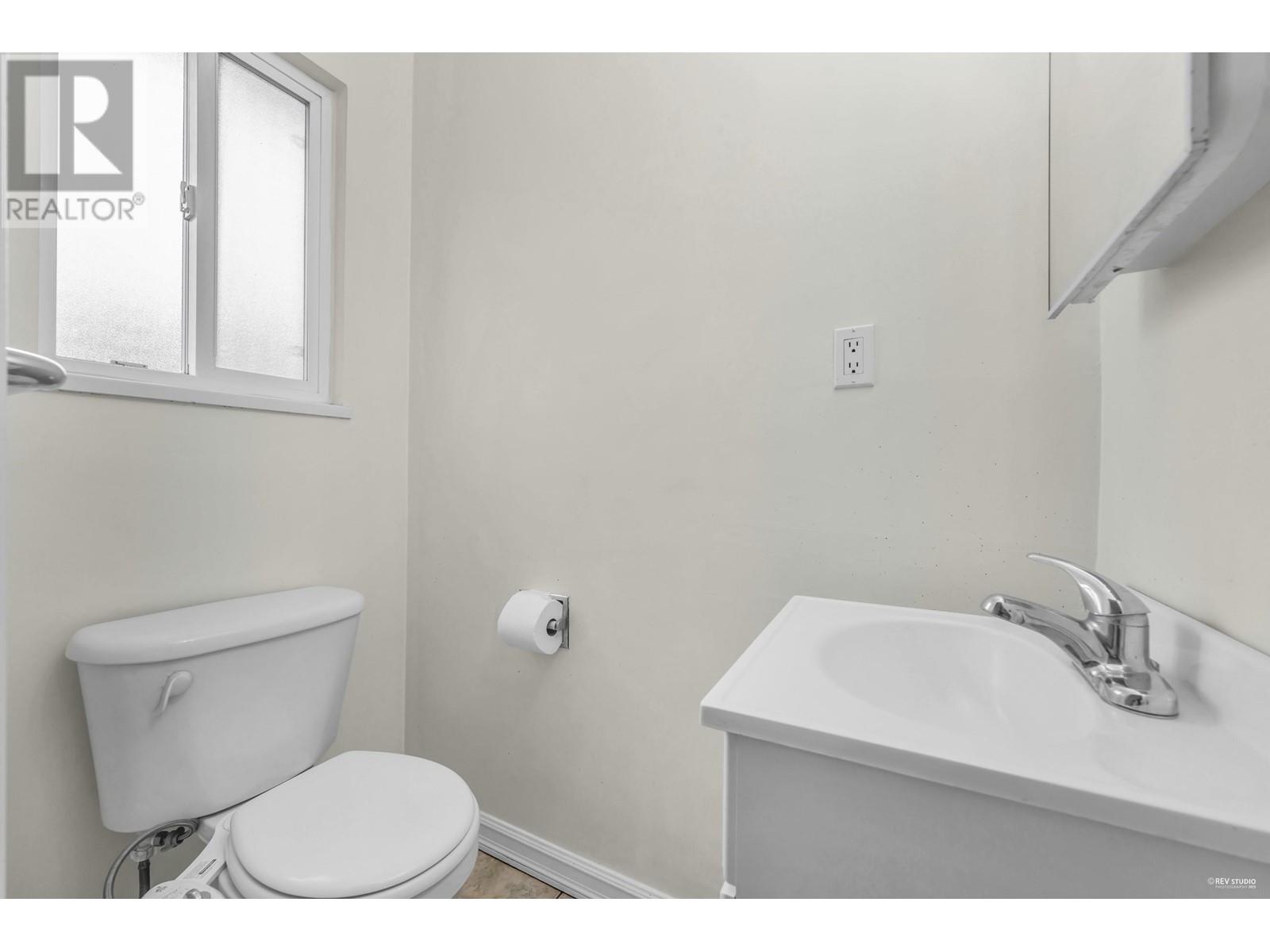 Listing Picture 15 of 35 : 1237 E 64TH AVENUE, Vancouver / 溫哥華 - 魯藝地產 Yvonne Lu Group - MLS Medallion Club Member