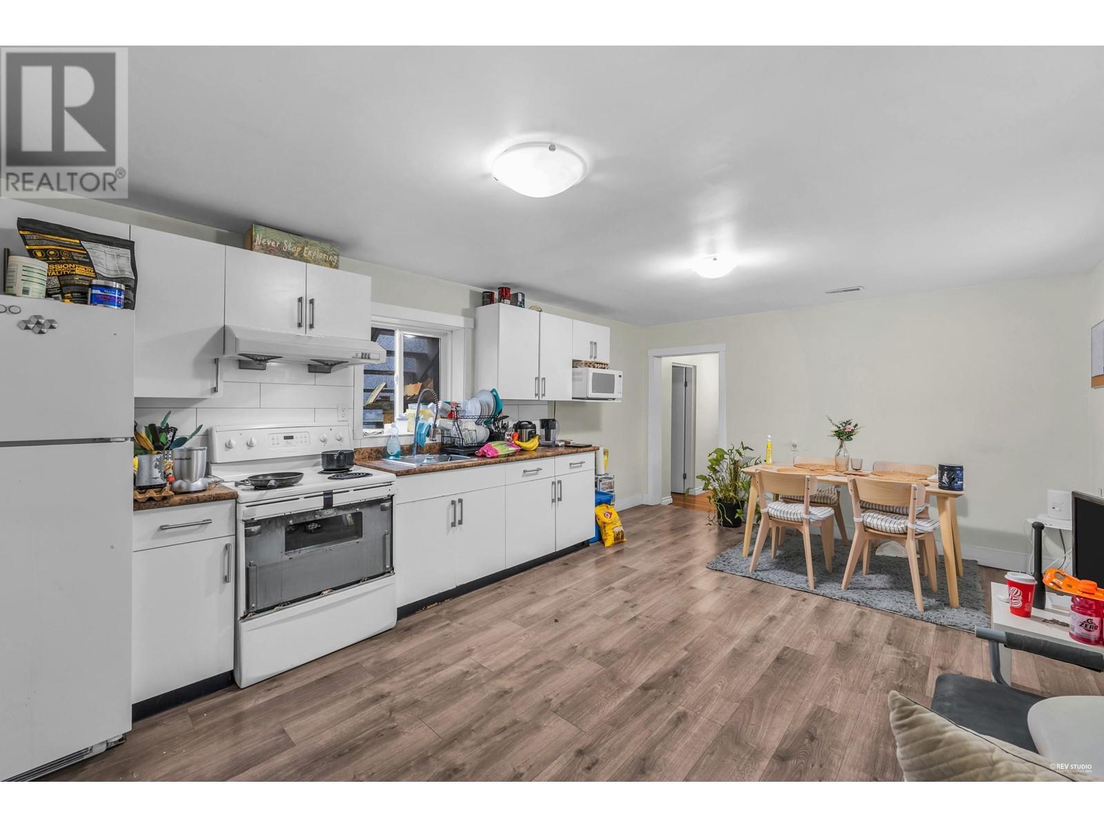 Listing Picture 30 of 35 : 1237 E 64TH AVENUE, Vancouver / 溫哥華 - 魯藝地產 Yvonne Lu Group - MLS Medallion Club Member