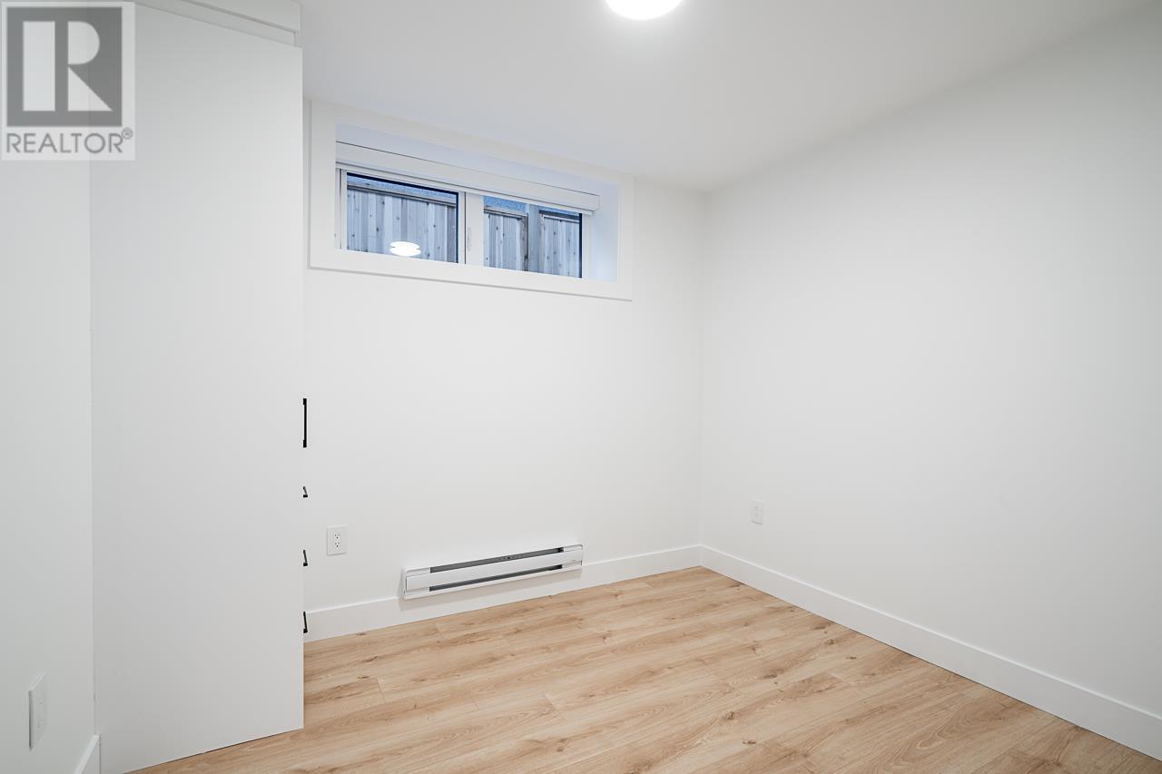 Listing Picture 25 of 36 : 2329 E 49TH AVENUE, Vancouver / 溫哥華 - 魯藝地產 Yvonne Lu Group - MLS Medallion Club Member