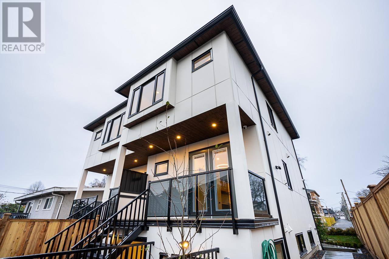 Listing Picture 33 of 36 : 2329 E 49TH AVENUE, Vancouver / 溫哥華 - 魯藝地產 Yvonne Lu Group - MLS Medallion Club Member