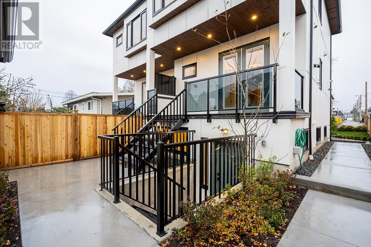 Listing Picture 31 of 36 : 2329 E 49TH AVENUE, Vancouver / 溫哥華 - 魯藝地產 Yvonne Lu Group - MLS Medallion Club Member