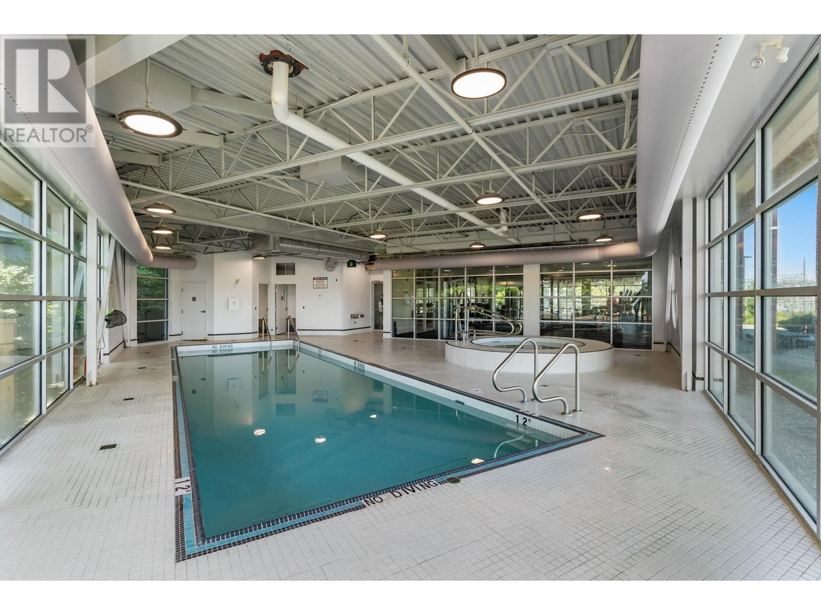 Listing Picture 28 of 29 : 209 10033 RIVER DRIVE, Richmond / 烈治文 - 魯藝地產 Yvonne Lu Group - MLS Medallion Club Member