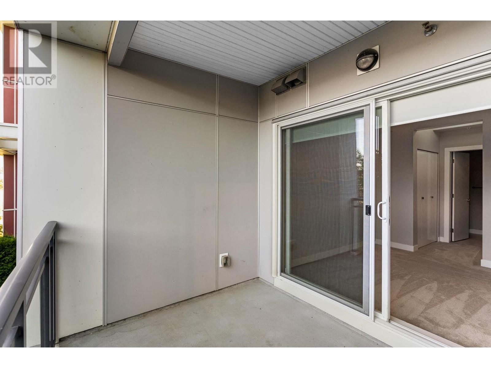 Listing Picture 20 of 29 : 209 10033 RIVER DRIVE, Richmond / 烈治文 - 魯藝地產 Yvonne Lu Group - MLS Medallion Club Member