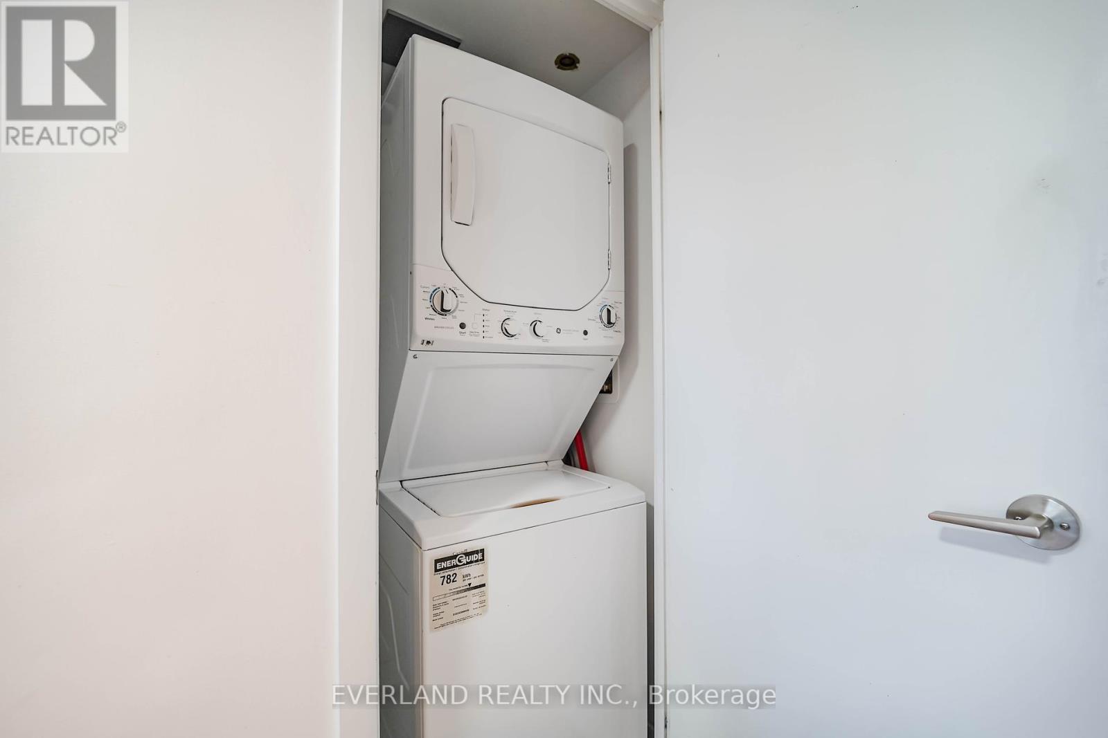 1005 - 160 Flemington Road, Toronto, Ontario  L5V 1J1 - Photo 21 - W11919282