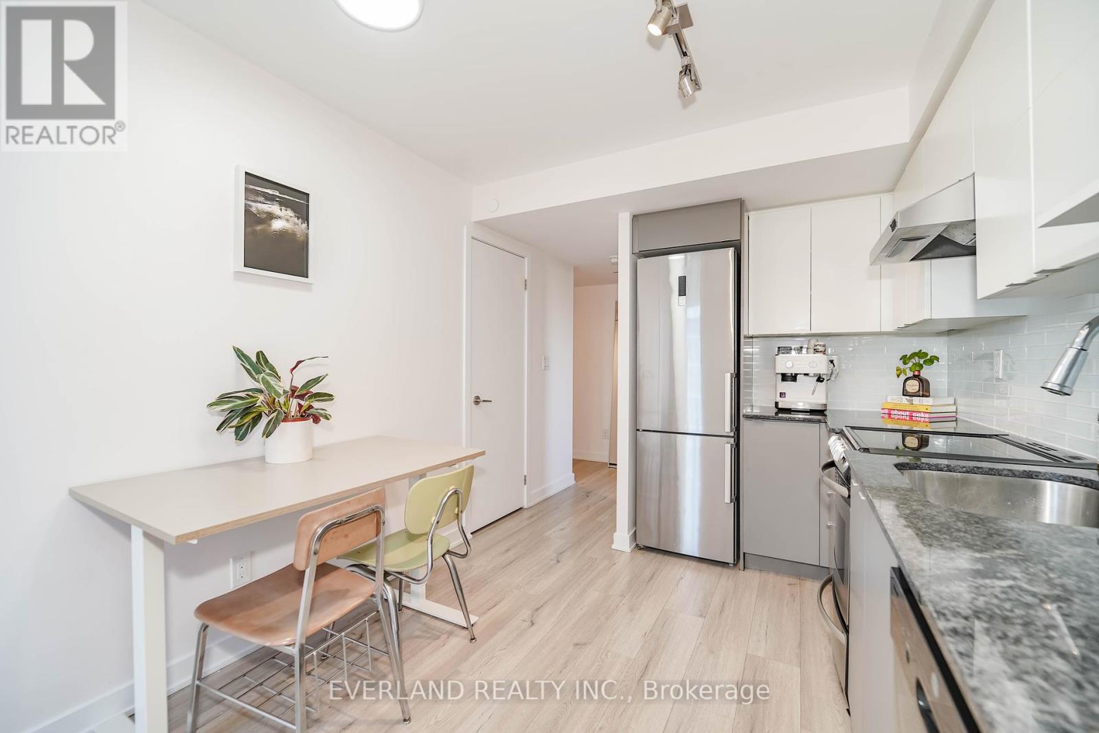 1005 - 160 Flemington Road, Toronto, Ontario  L5V 1J1 - Photo 24 - W11919282