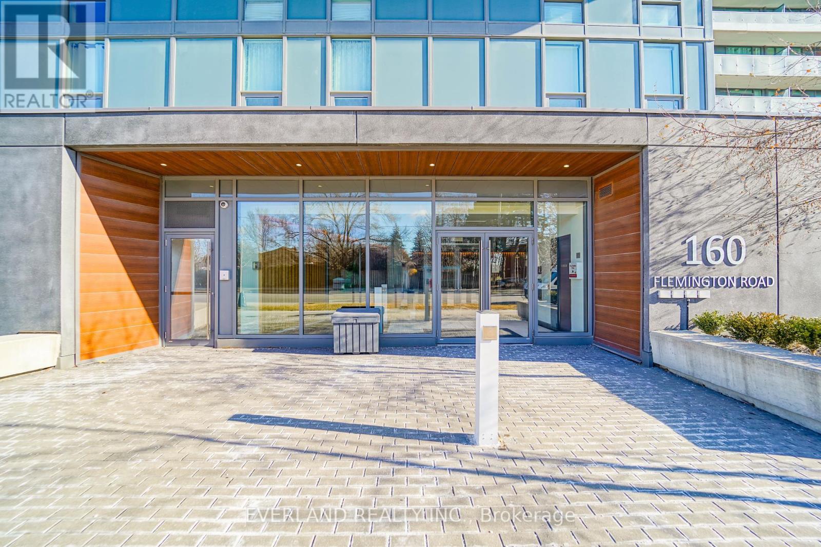 Property at 1005 - 160 FLEMINGTON ROAD image 3