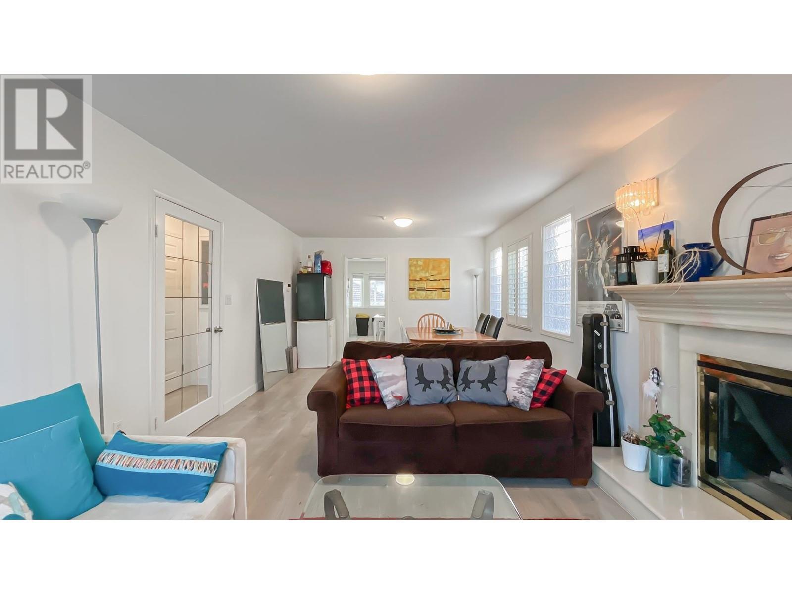 Listing Picture 5 of 40 : 736 E 55TH AVENUE, Vancouver / 溫哥華 - 魯藝地產 Yvonne Lu Group - MLS Medallion Club Member