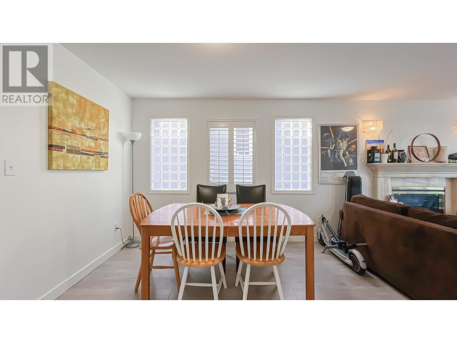 Listing Picture 9 of 40 : 736 E 55TH AVENUE, Vancouver / 溫哥華 - 魯藝地產 Yvonne Lu Group - MLS Medallion Club Member