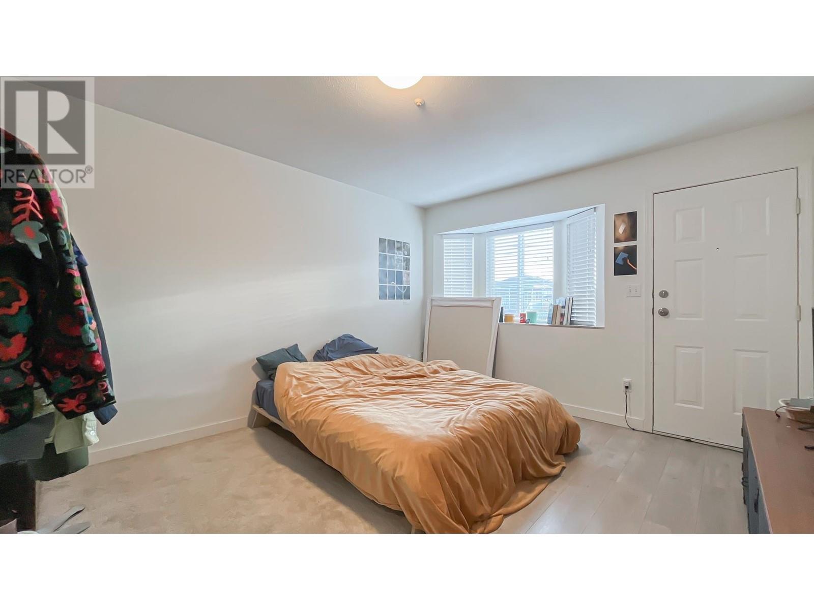 Listing Picture 12 of 40 : 736 E 55TH AVENUE, Vancouver / 溫哥華 - 魯藝地產 Yvonne Lu Group - MLS Medallion Club Member