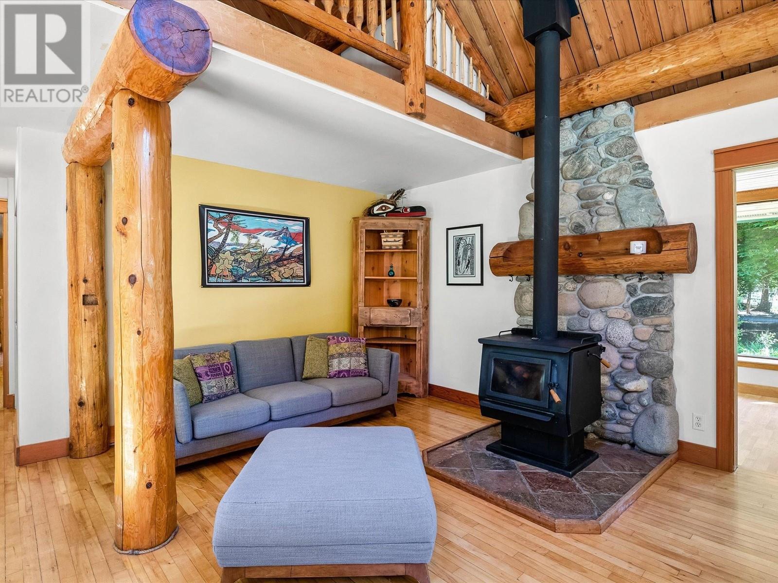7700 Pemberton Meadows Road, Pemberton, British Columbia  V0N 2L2 - Photo 6 - R2928460