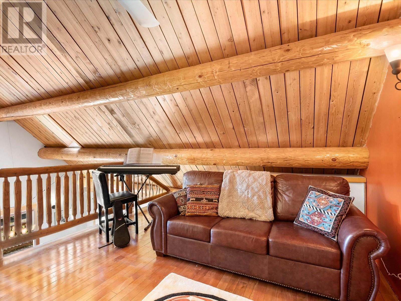 7700 Pemberton Meadows Road, Pemberton, British Columbia  V0N 2L2 - Photo 10 - R2928460