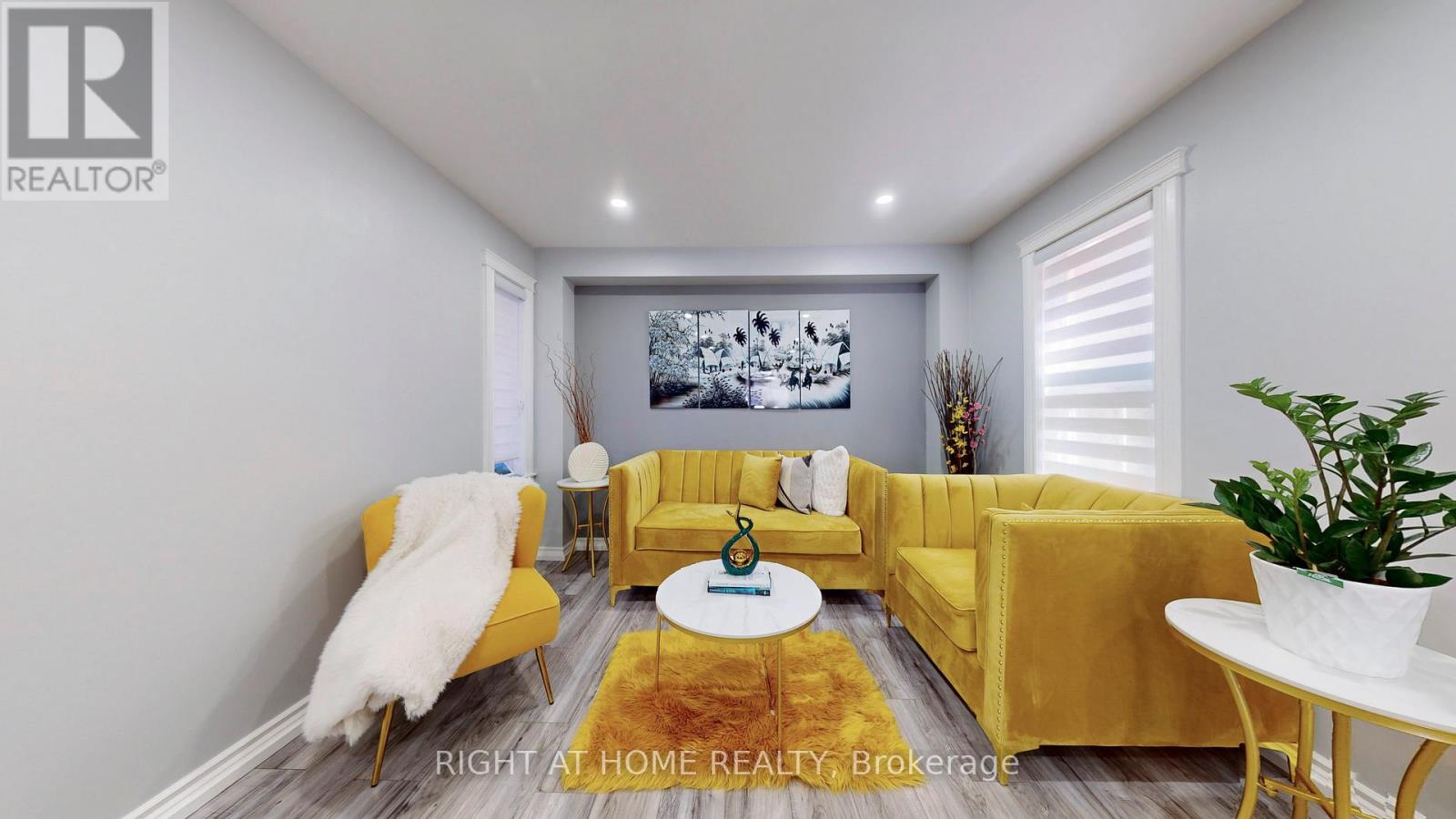 Property at 352 JAY CRESCENT image 3