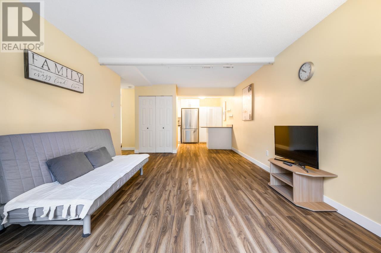 Listing Picture 4 of 17 : 116 6931 COONEY ROAD, Richmond / 烈治文 - 魯藝地產 Yvonne Lu Group - MLS Medallion Club Member