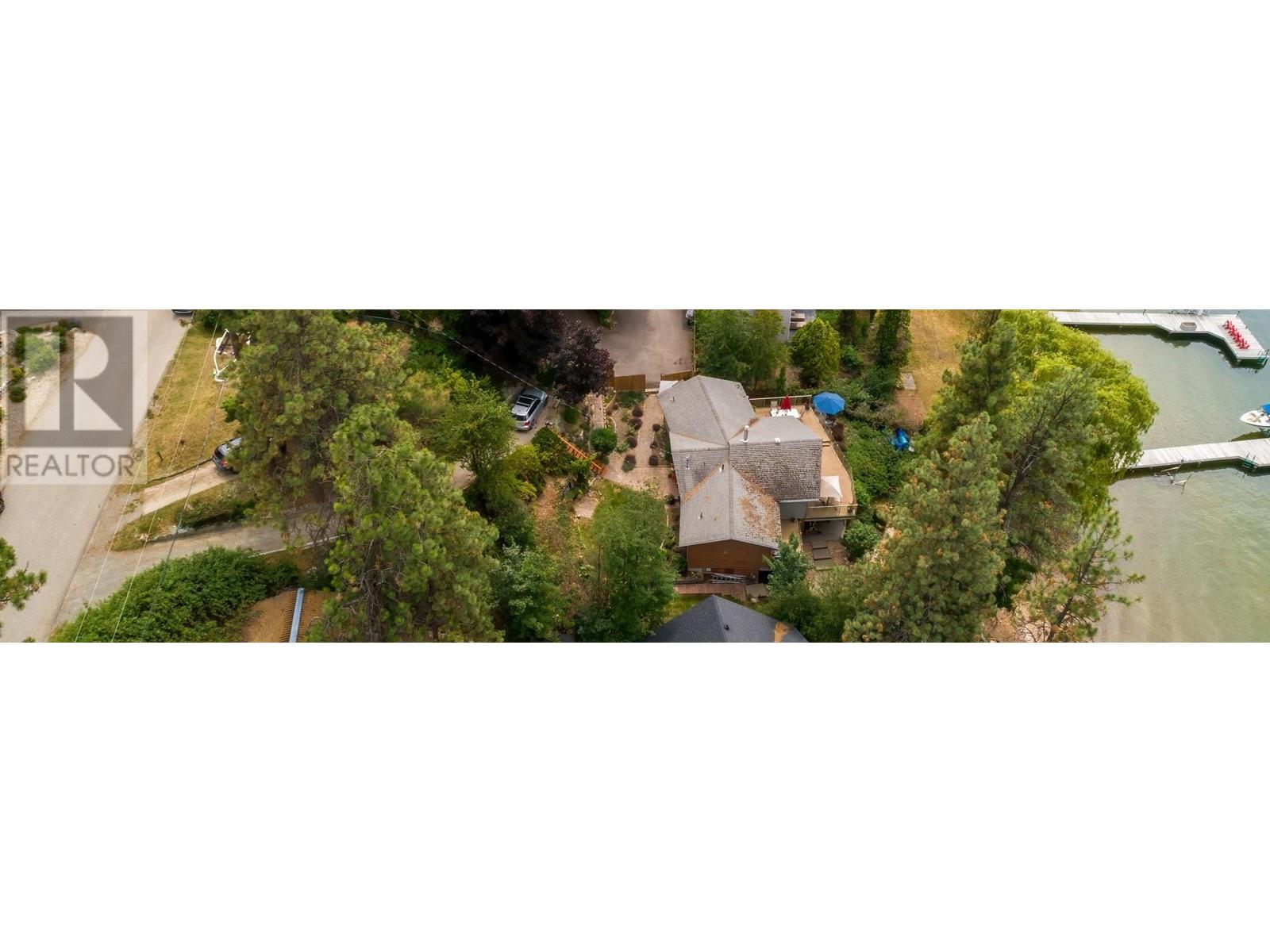 Property at 17130 Coral Beach Road image 2
