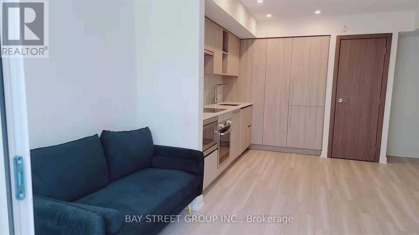 616 - 19 Bathurst Street, Toronto, Ontario  M5V 0N2 - Photo 3 - C11922999