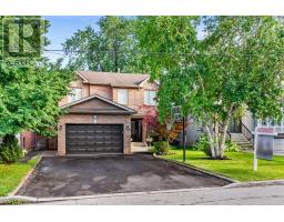 635 ST GERMAIN AVENUE, Toronto, Ontario