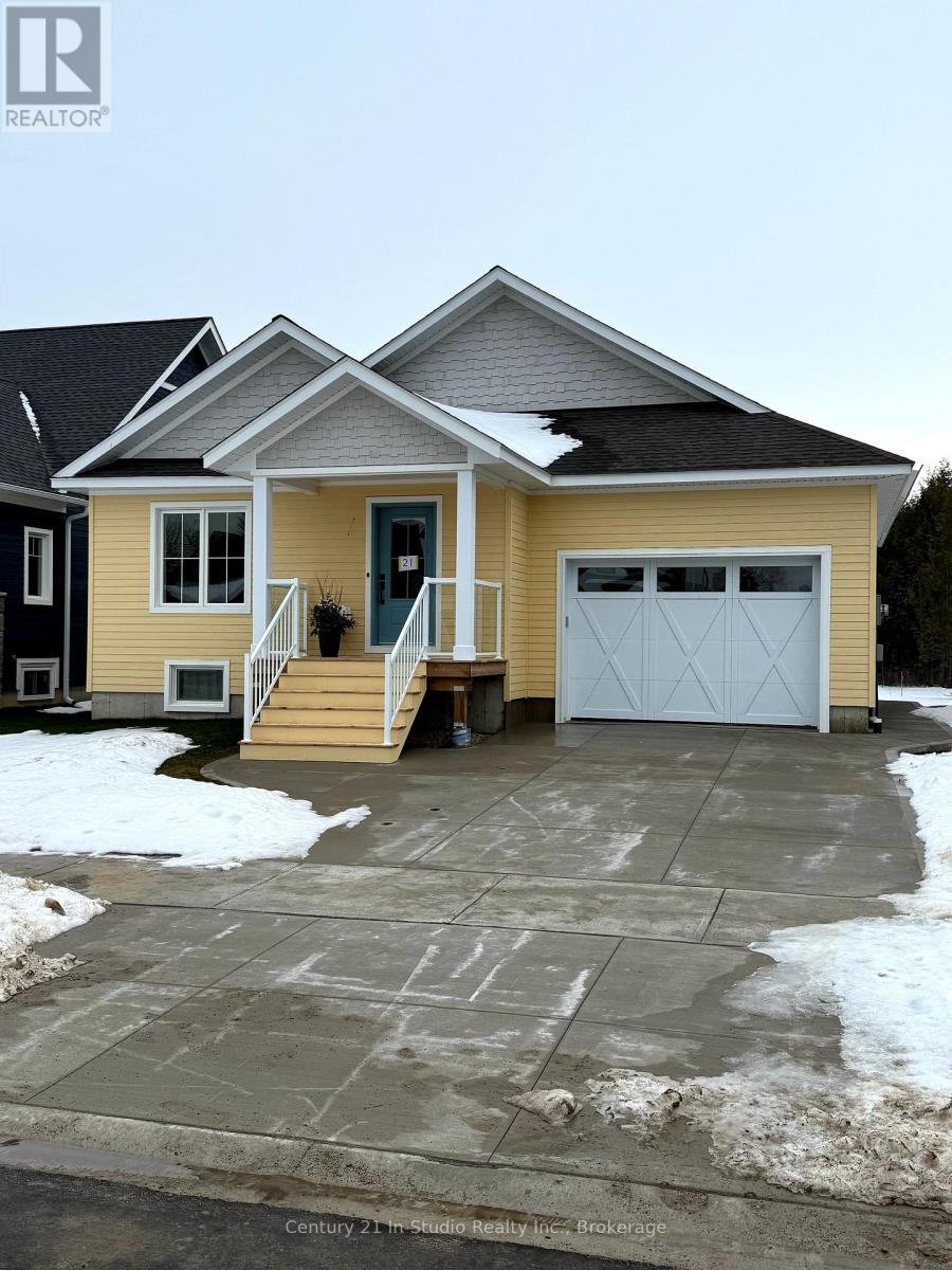 Property at 11 GRENVILLE STREET N image 2