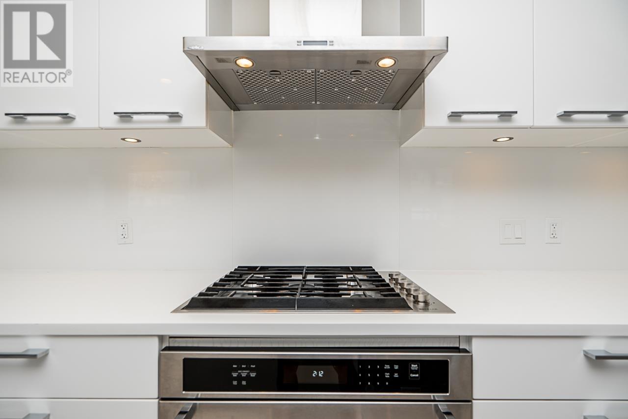 504 3581 Ross Drive, Vancouver, British Columbia  V6S 0K5 - Photo 14 - R2952360