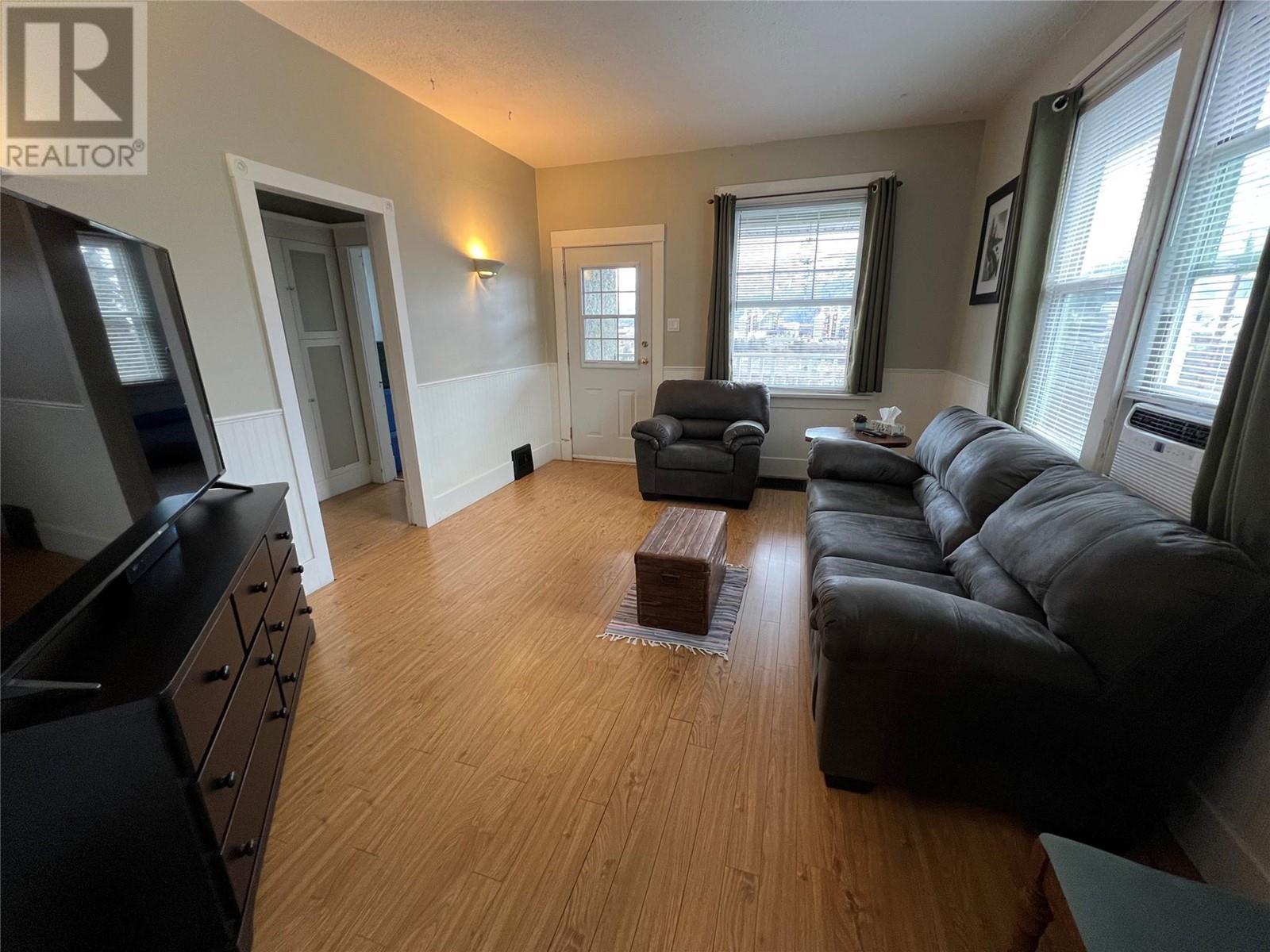 Property at 396 Buckna Street image 3