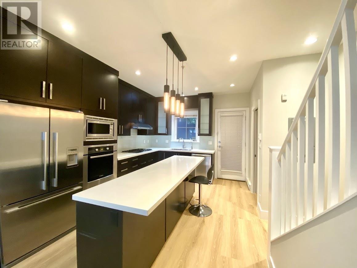 Property at 1461 TILNEY MEWS image 3