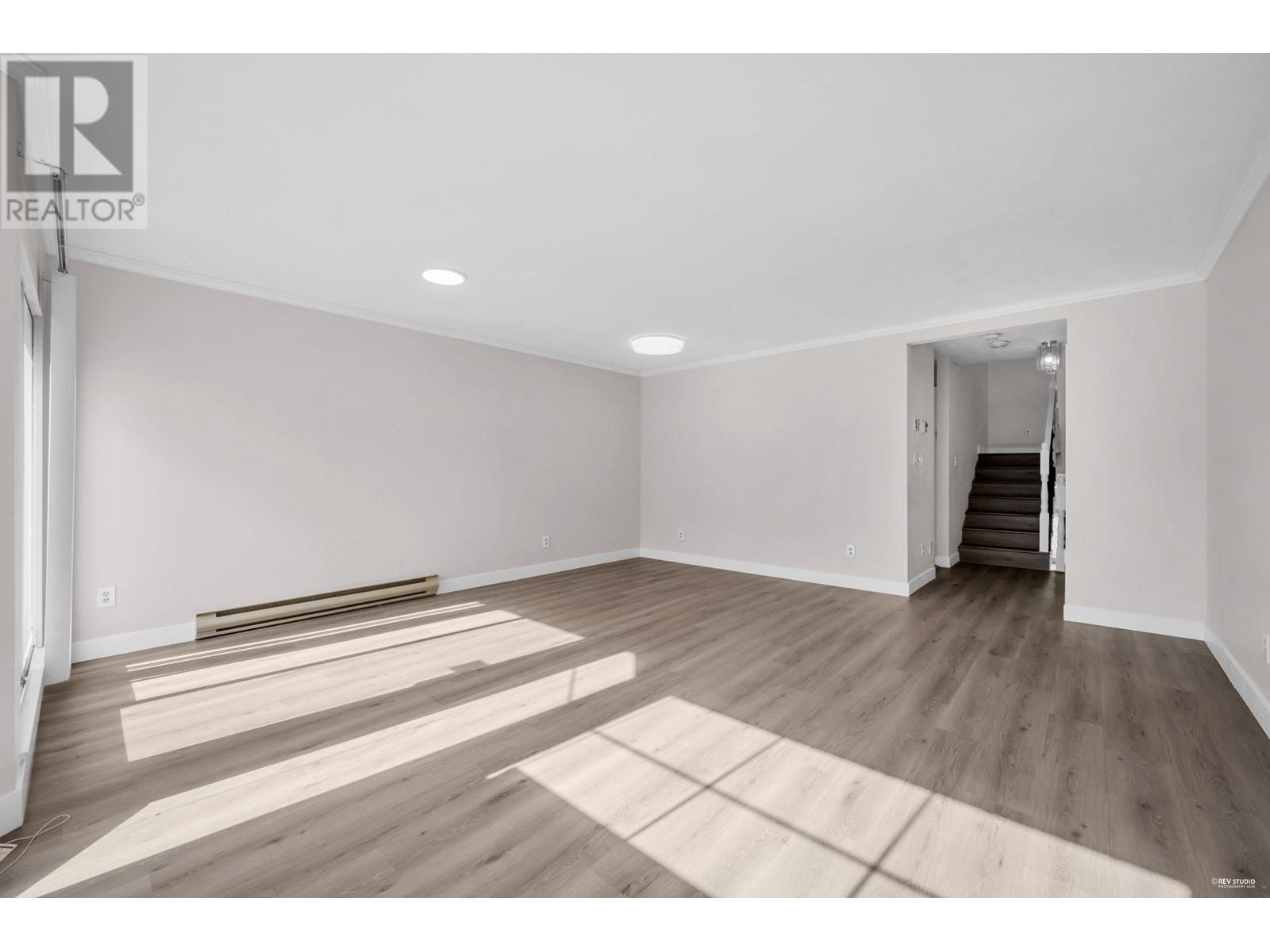 18 1318 Brunette Avenue, Coquitlam, British Columbia  V3K 6R1 - Photo 6 - R2956025