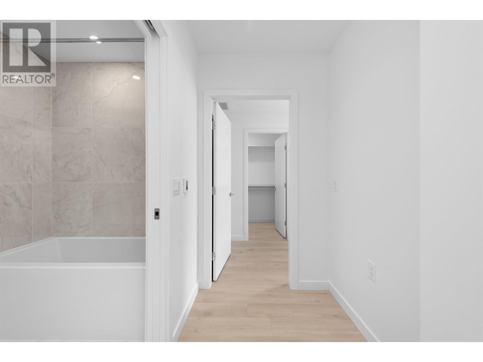 4001 680 Quayside Drive, New Westminster, British Columbia  V3M 0P2 - Photo 16 - R2956103