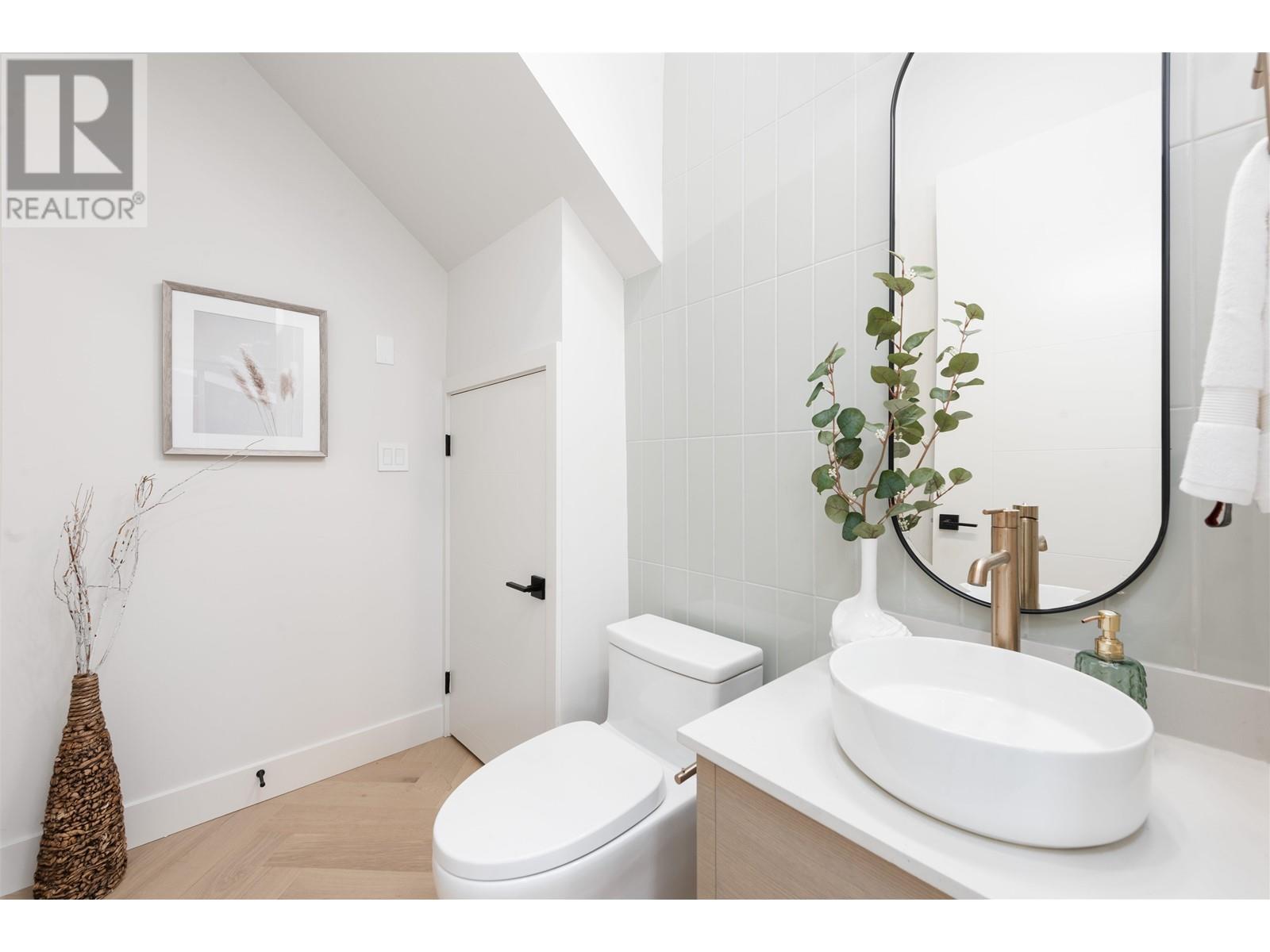 3349 Kaslo Street, Vancouver, British Columbia  V5M 2R1 - Photo 10 - R2956121