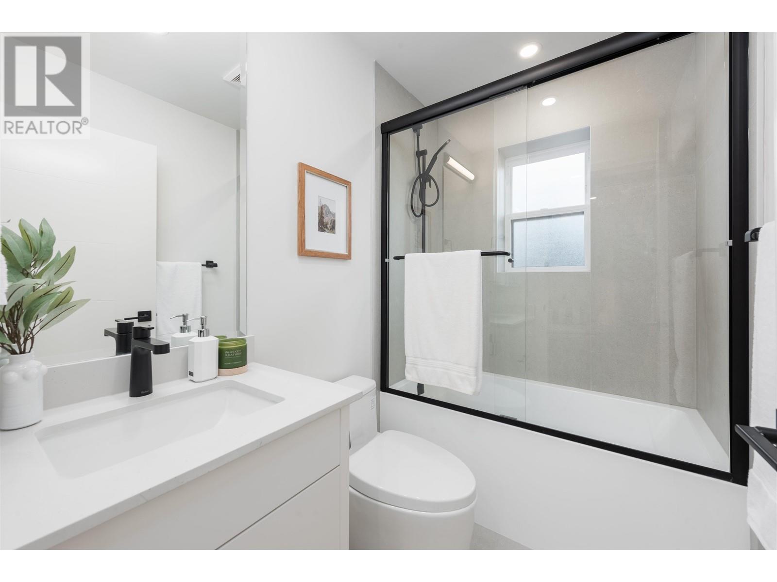 3349 Kaslo Street, Vancouver, British Columbia  V5M 2R1 - Photo 14 - R2956121
