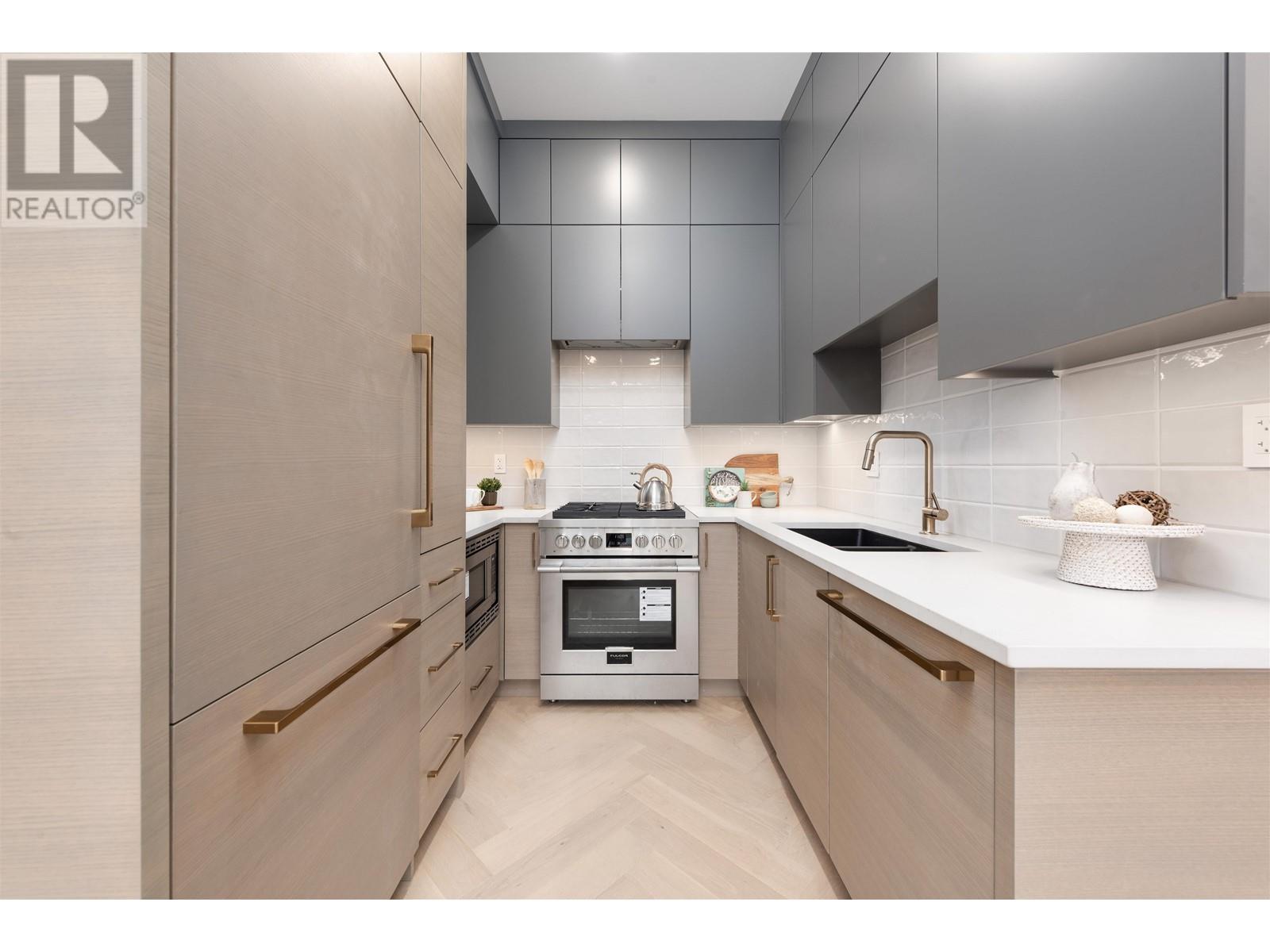 3349 Kaslo Street, Vancouver, British Columbia  V5M 2R1 - Photo 7 - R2956121