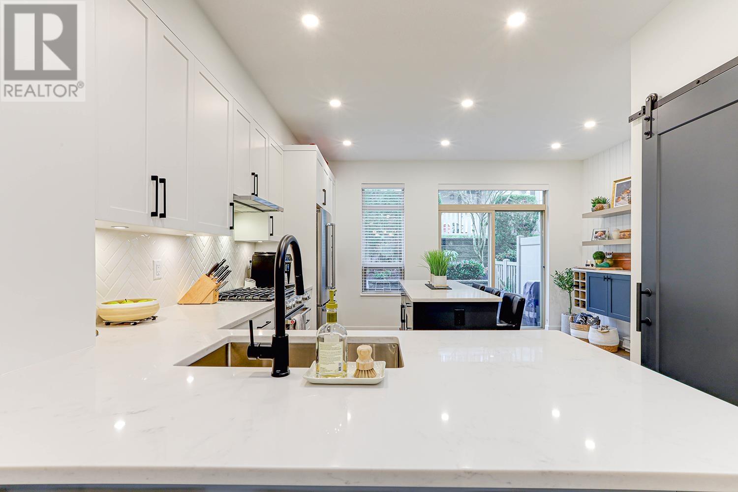 9 3065 Dayanee Springs Boulevard, Coquitlam, British Columbia V3E 0A5 - Photo 17 - R2956125